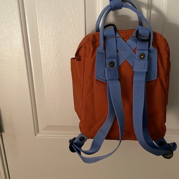 Fjallraven Kanken Mini Backpack - Picture 3 of 5